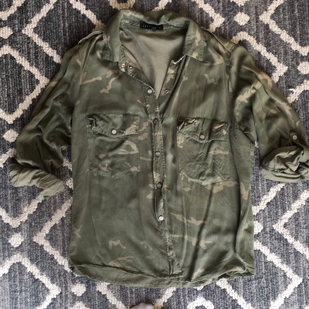 Sanctuary Boyfriend Camp Button Down -size medium